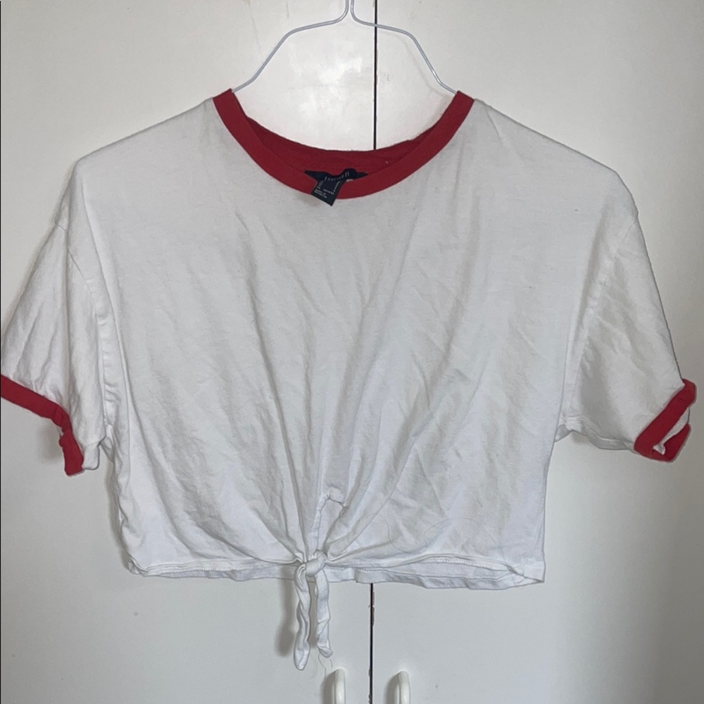 Forever 21 White and Red Tie-Front Crop Tee